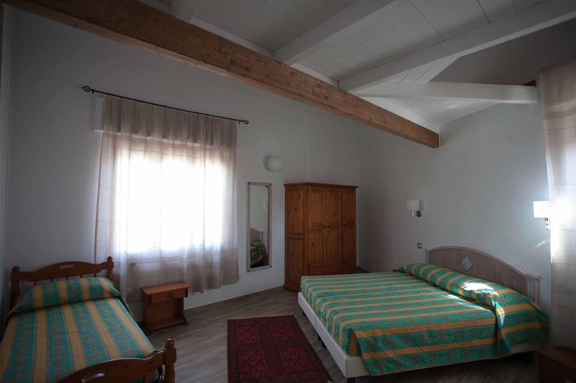 Locanda Degli Artisti Tortolì Kültér fotó
