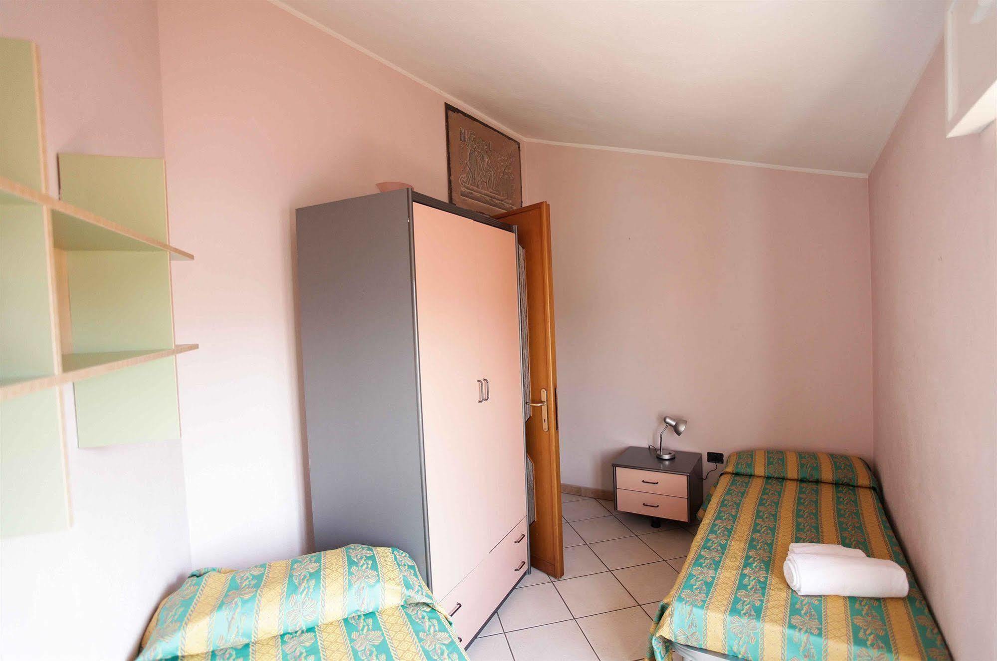 Locanda Degli Artisti Tortolì Kültér fotó