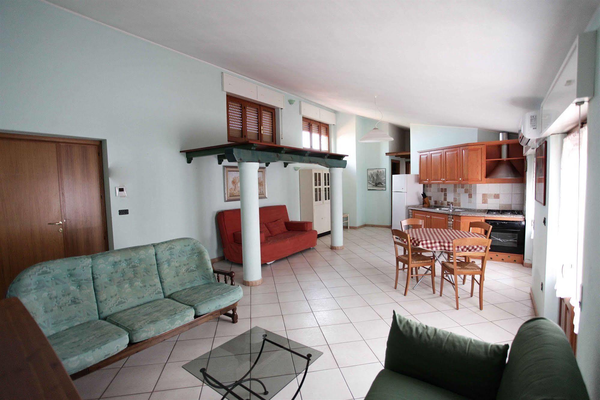 Locanda Degli Artisti Tortolì Kültér fotó